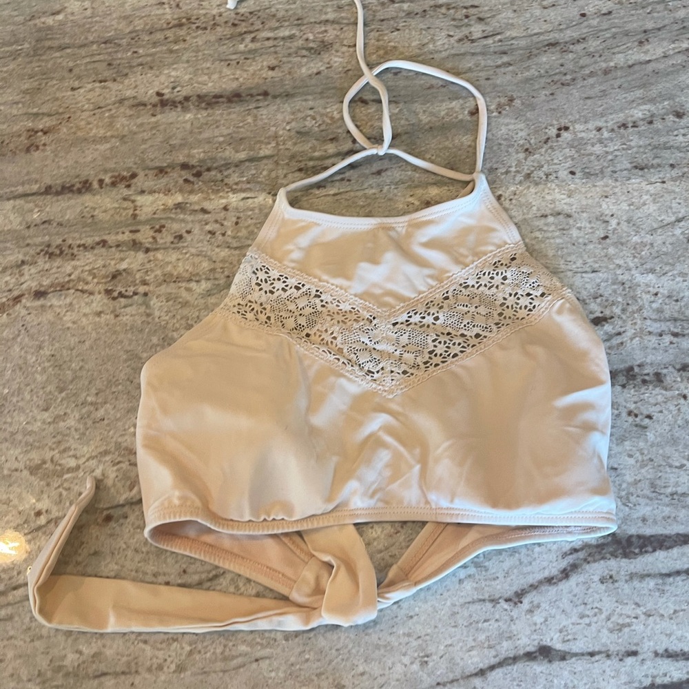 Kendall and Kylie bikini top